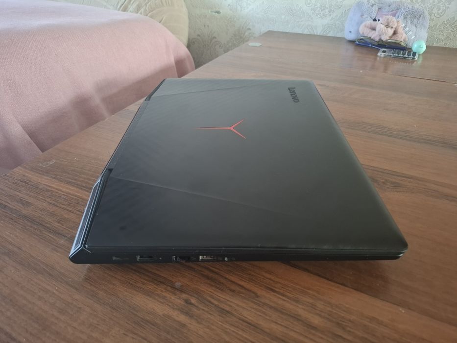 Lenovo legion y720