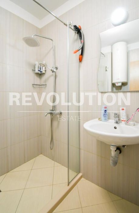 Дава се под наем Двустаен апартамент в София, Зона Б-18 - 70 кв.м за 750 € - Снимка #5