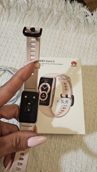 HUAWEI band 6  розово злато