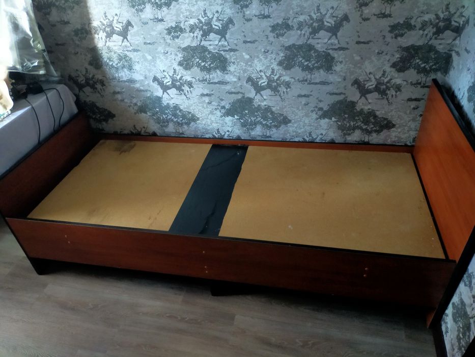 Продам кровать хорошую