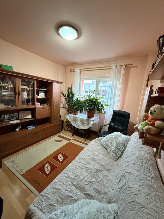 Apartament 4 camere b-dul Mihai Viteazu - etaj 8/8 - Mai multe