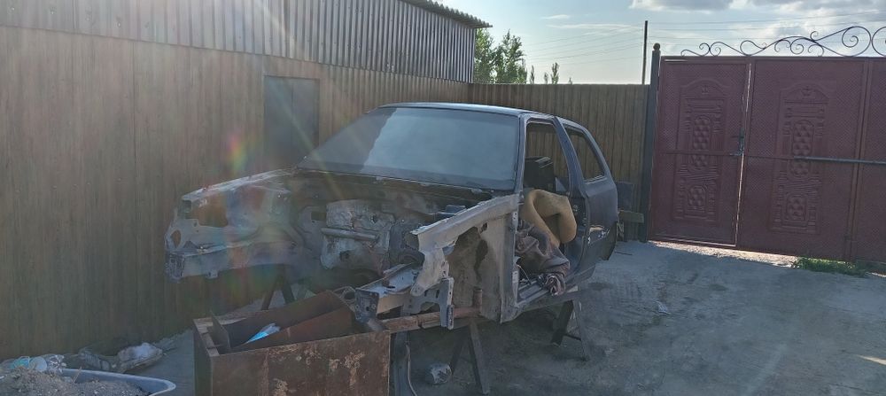 Продам голый кузов с документами