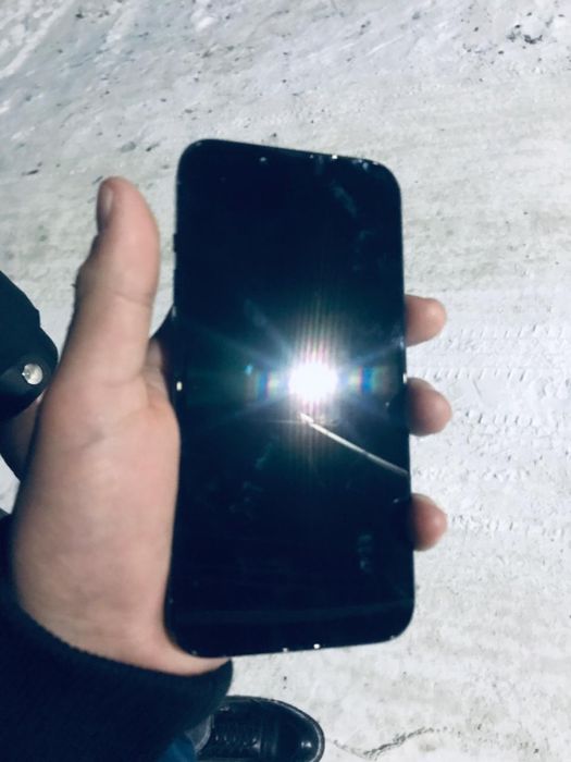 Продаеться айфон 13 про