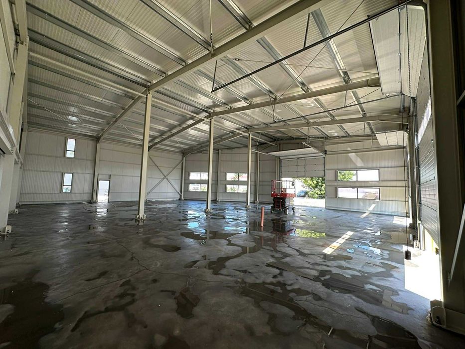 HALA COMERCIALA de vanzare/inchiriere