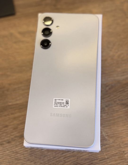 Samsung Galaxy A16 нов