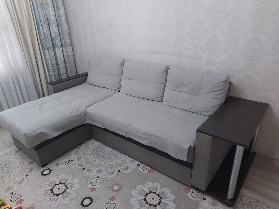 Срочно продам угловой диван