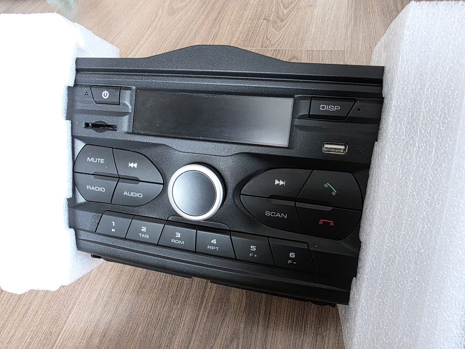 Магнитола штатная Granta