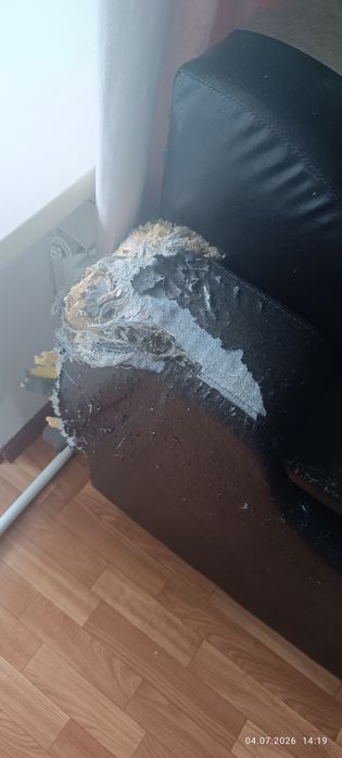 Диван на дачу.самовывоз
