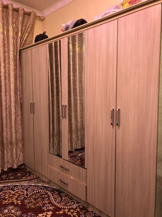 Мебель сотилади