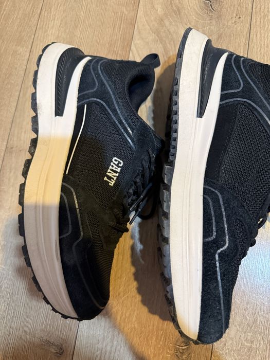 Adidasi Gant,numarul 43.