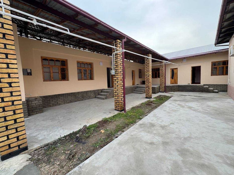 Олмос мах 5 хонали ховли оилага ижара топ. 450 у.е.