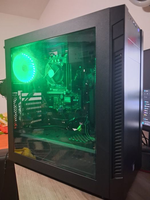 Desktop PC i7-6700 + 24GB DDR4 2133mhz CL15 Kingston + SSHD FireCuda 1TB + MSI B150M Bazooka, Sursa KEEPOUT FX900, 900W, 85+, PFC Activ,
