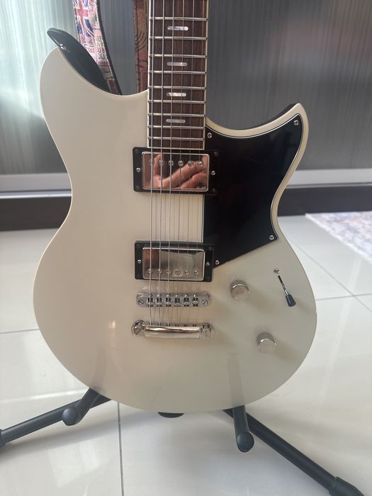 Электрогитара Yamaha RSS20