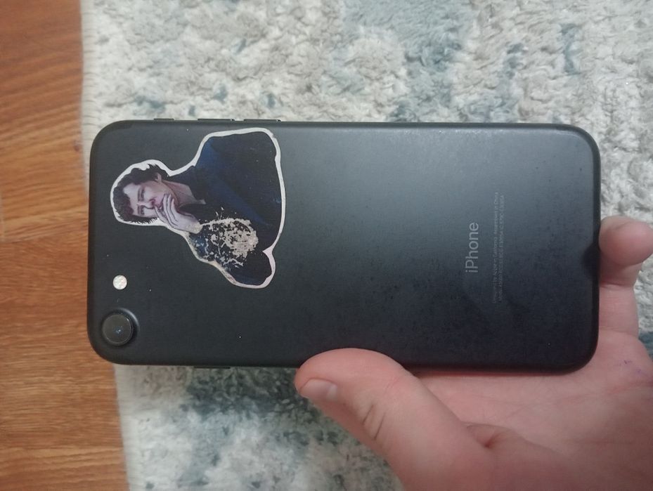 Айфон 7 черный цвет