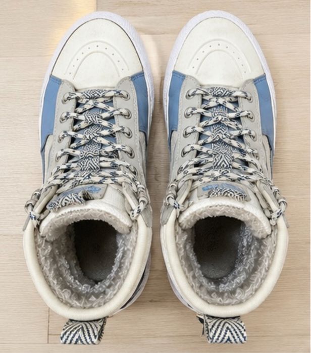 Белые зимние Vans - теплые и удобные.