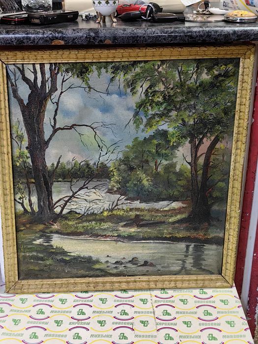 Стара маслена картина върху платно с дървена рамка