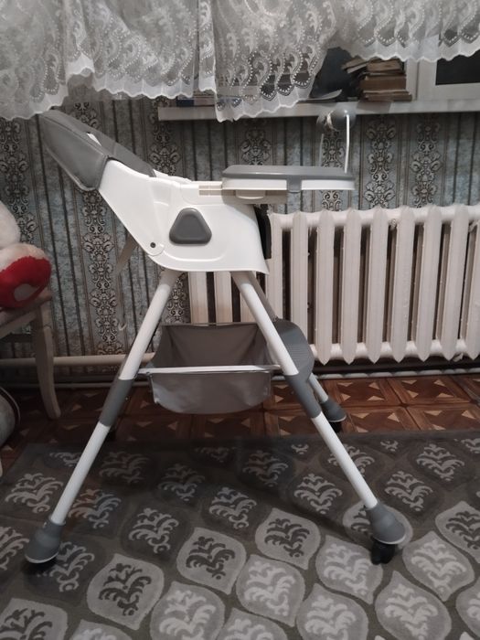 Срочно продам стул для кормления