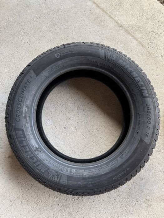 Michelin crossclimate 2      205/60R16