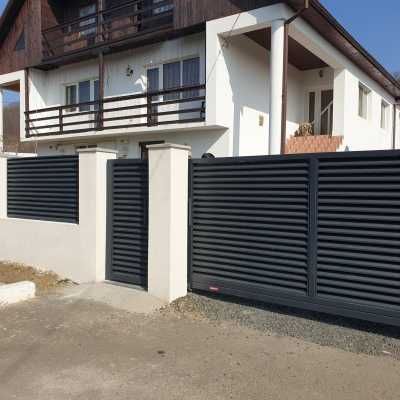 Garduri si porti din panou stil jaluzele, sipca metalica, tabla cutata