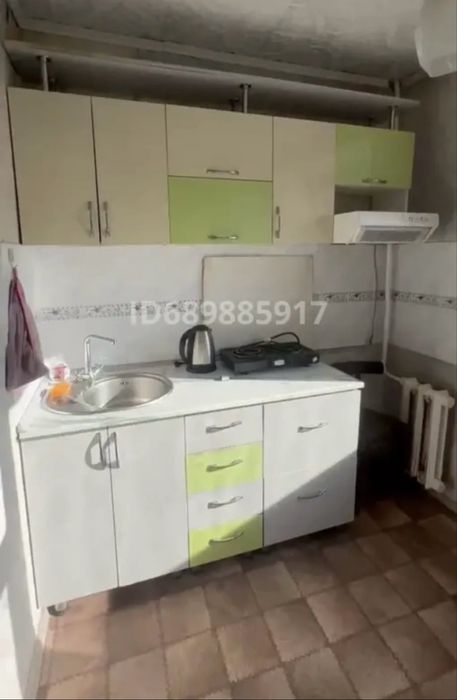 Продам квартиру на красина 3
