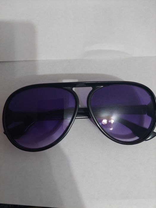 Продам солнцезащитные очки