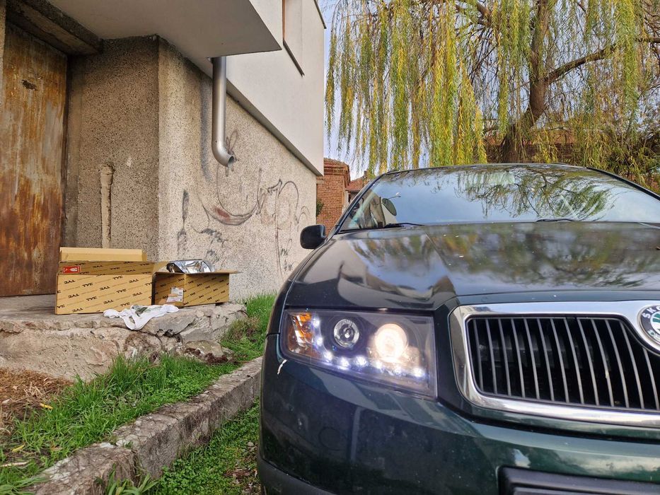 Фарове за Шкода Фабия 1