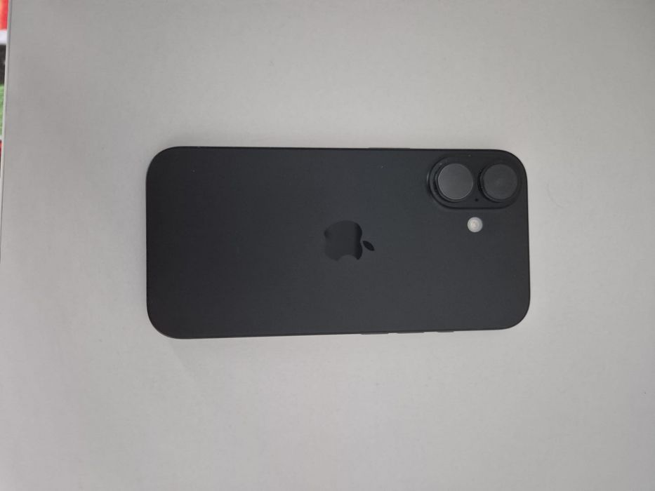 Iphone 16 black 128 gb