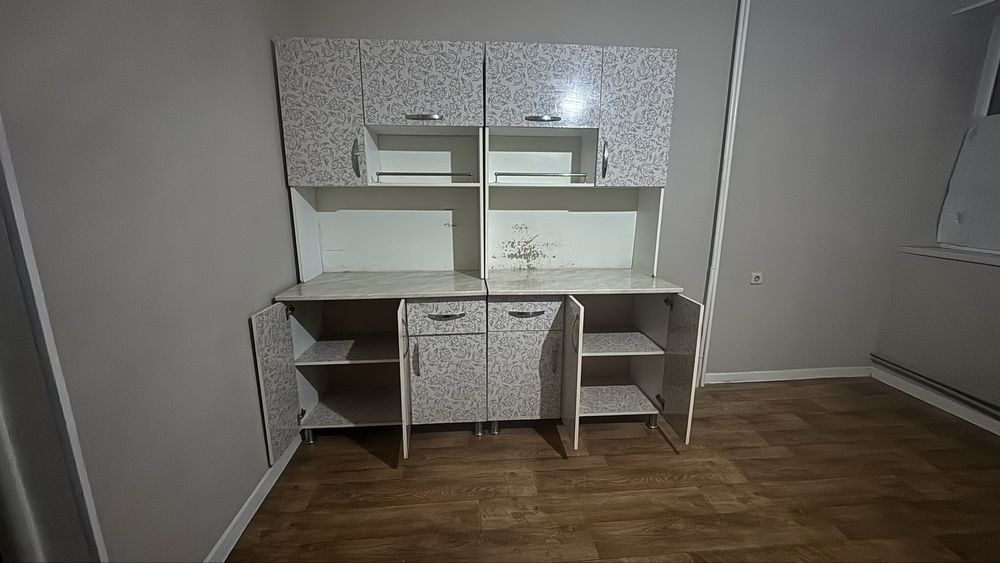 Кухонный гарнитура