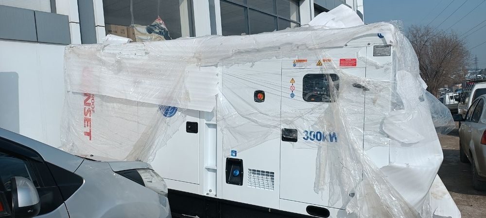 Dizelniy generator YIHUA GENSET 300 квт, 240 квт дизельный генератор д