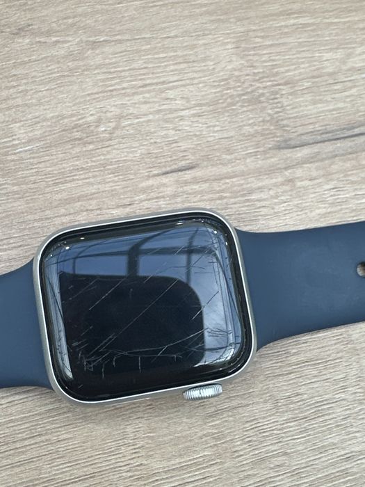 часы apple watch SE 40ММ
