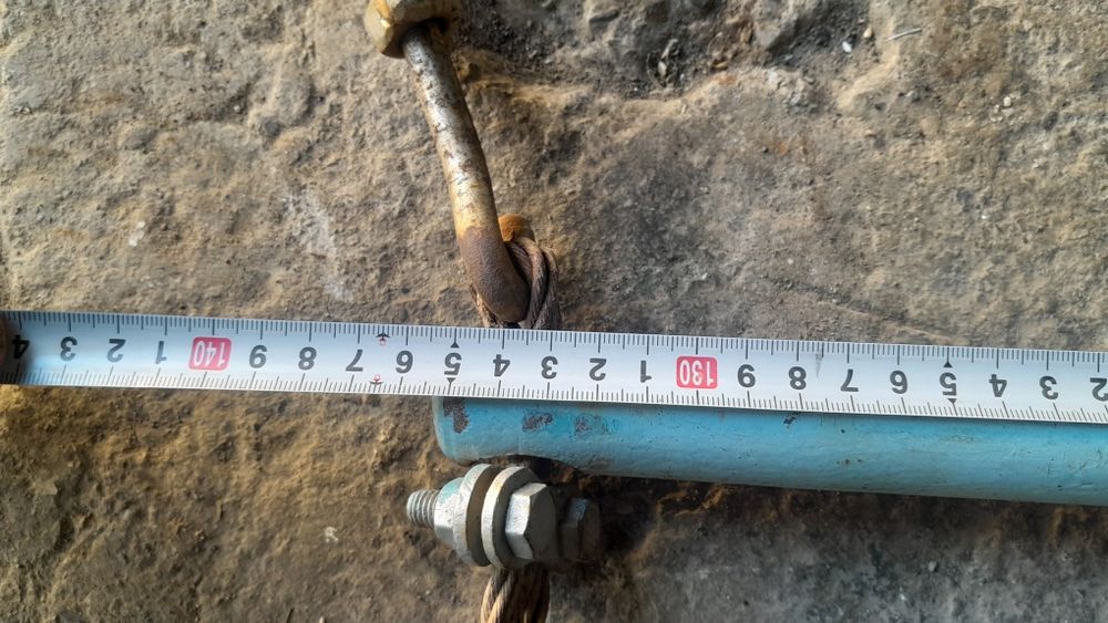 Турник отличный продаю