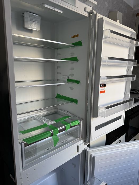 Продам встраеваемый холодильник