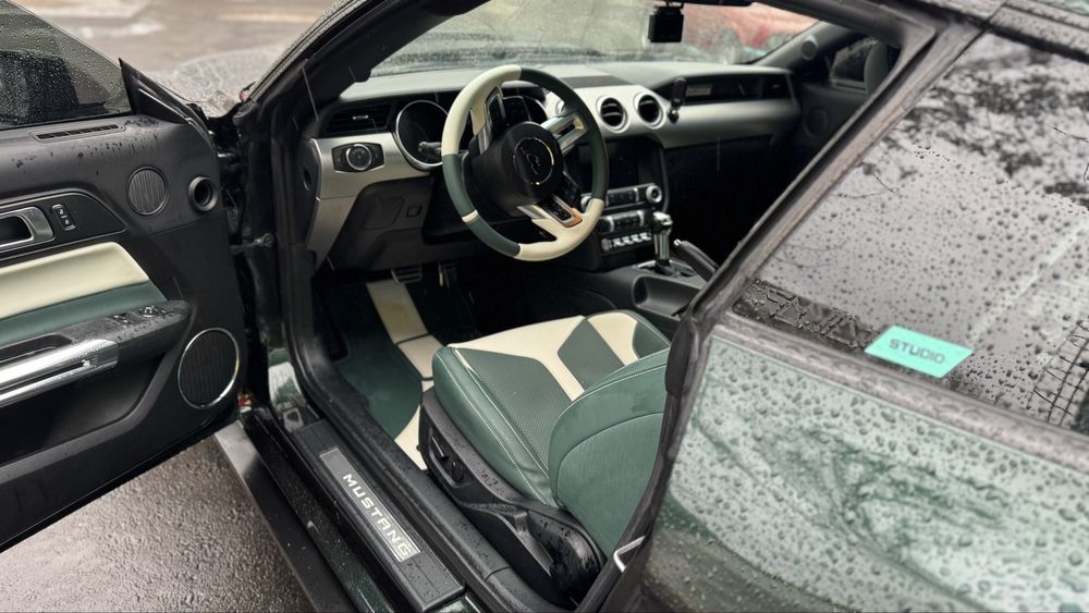 Ford Mustang 2021 - ecoBoost 2.3 American 65.000km