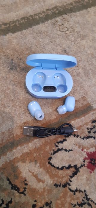 Наушник без проводной