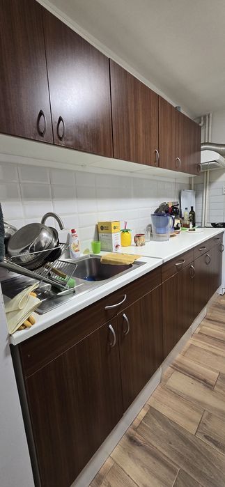 Mobilă Bucătărie + Aragaz și Hotă