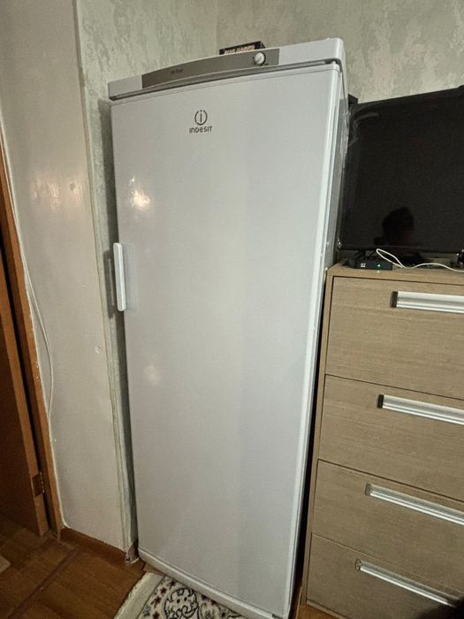 Морозильник indesit