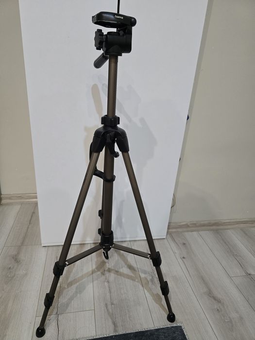 2 бр. Стативи Hama Star 61 с оригинални чанти