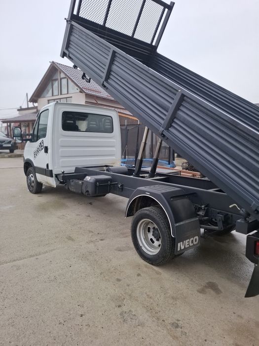 Vând Iveco DAILY
