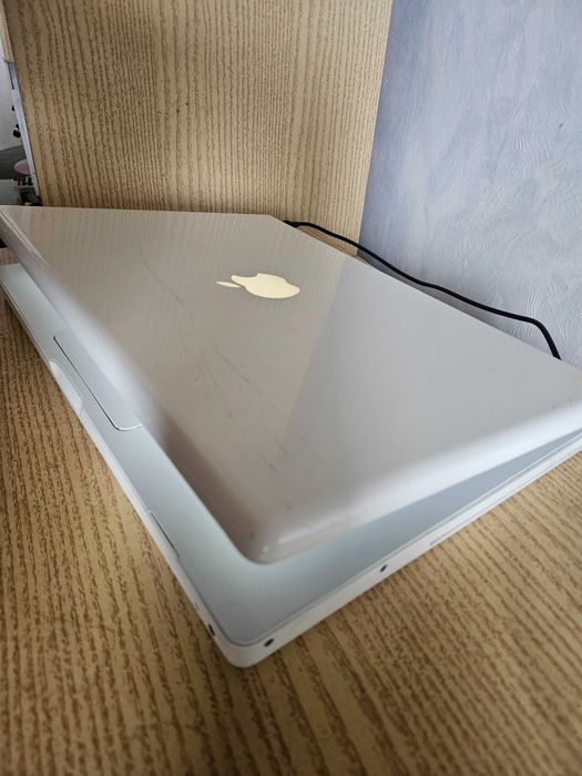 Маcbook 4.1 A1181 с Mac OS и Windows 10