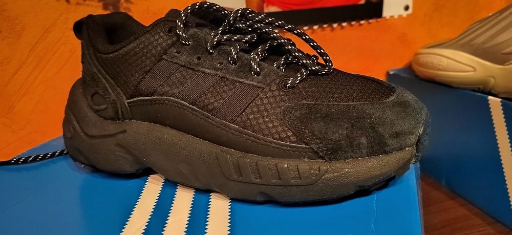 Маратонки adidas