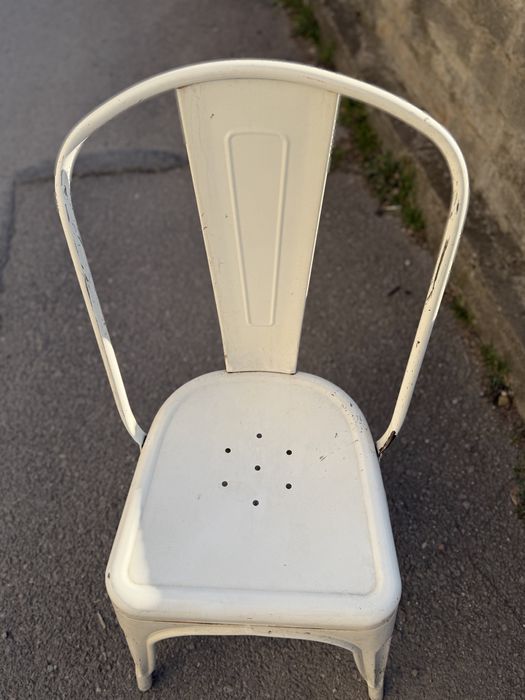 метални столове