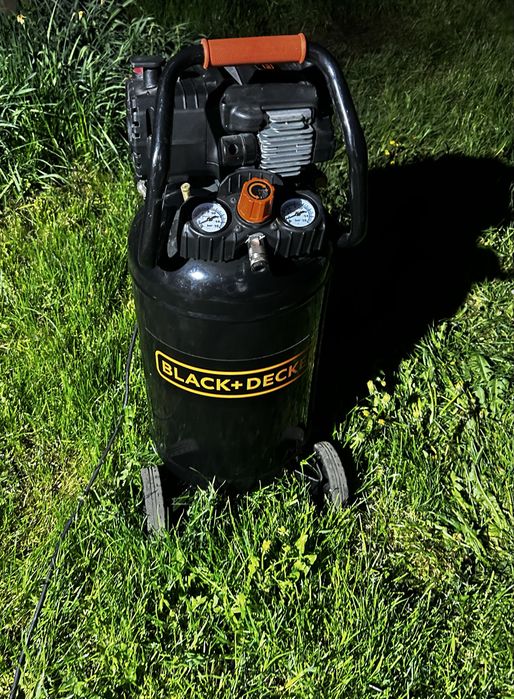 Compresor aer comprimat Black + Decker 227/50V-NK 50L 10 bari, fără ulei