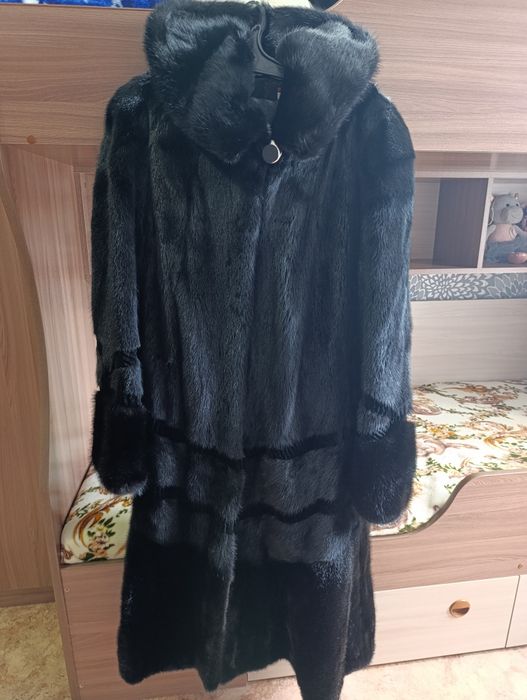 Шуба норковая !!!