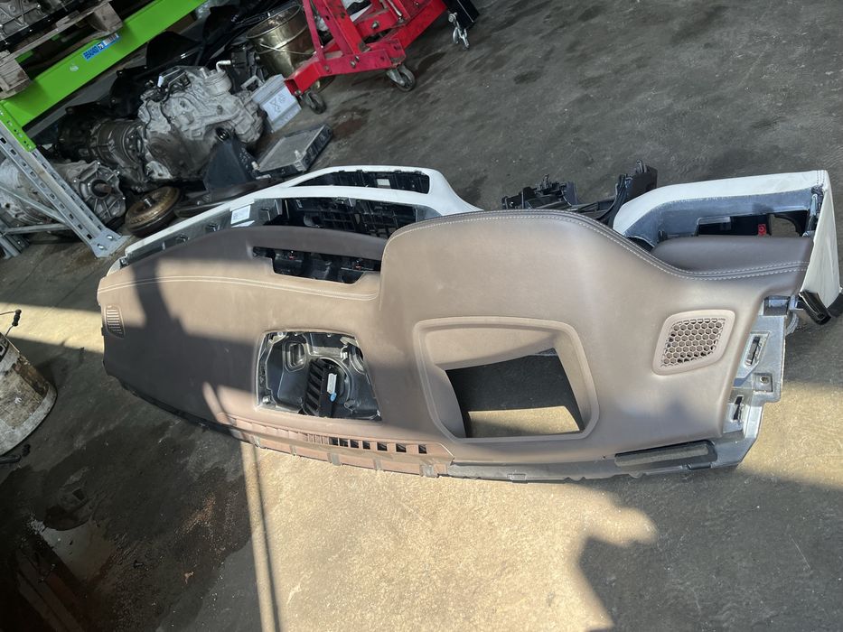 Арматурно табло бмв 7 г11/12 ( armaturno tablo bmw 7 g11/12 )