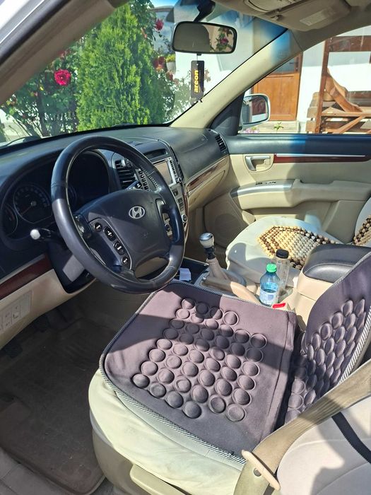 Vand autovehicol marca Hyundai Santa Fe