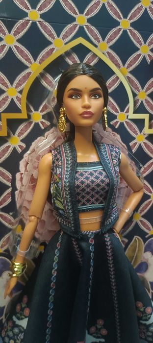 Кукла Барби Divali