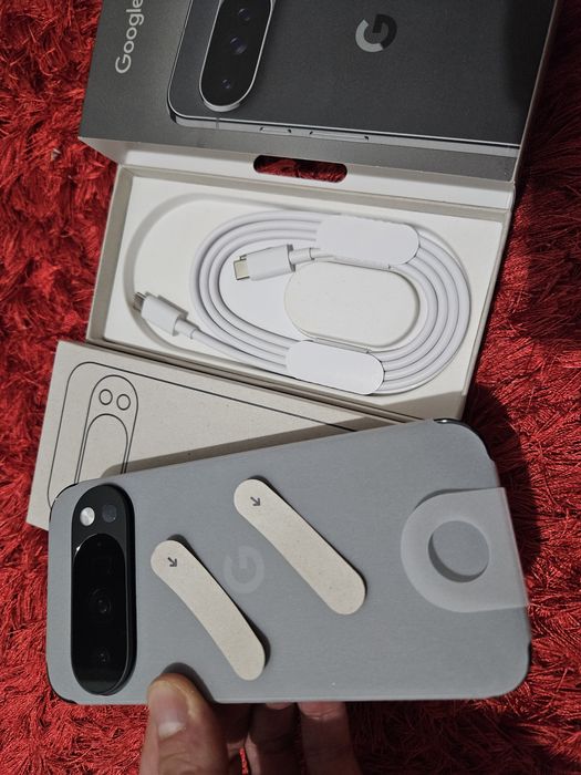 -Google Pixel 10Pro Nou 256Gb 16Ram 0 cicluri incarcare Nefolosit Black Bat: 100% cutia sigilata completa sigiliile din fabrica intacte Neactivat