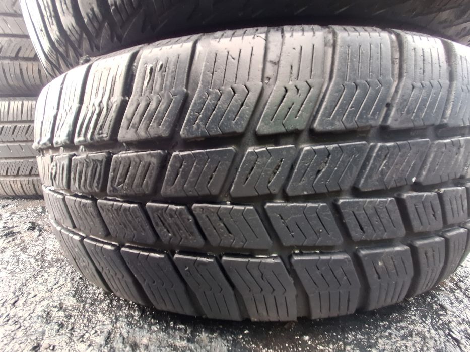 4 anvelope iarna 185/60r15 Barum Montaj Gratuit