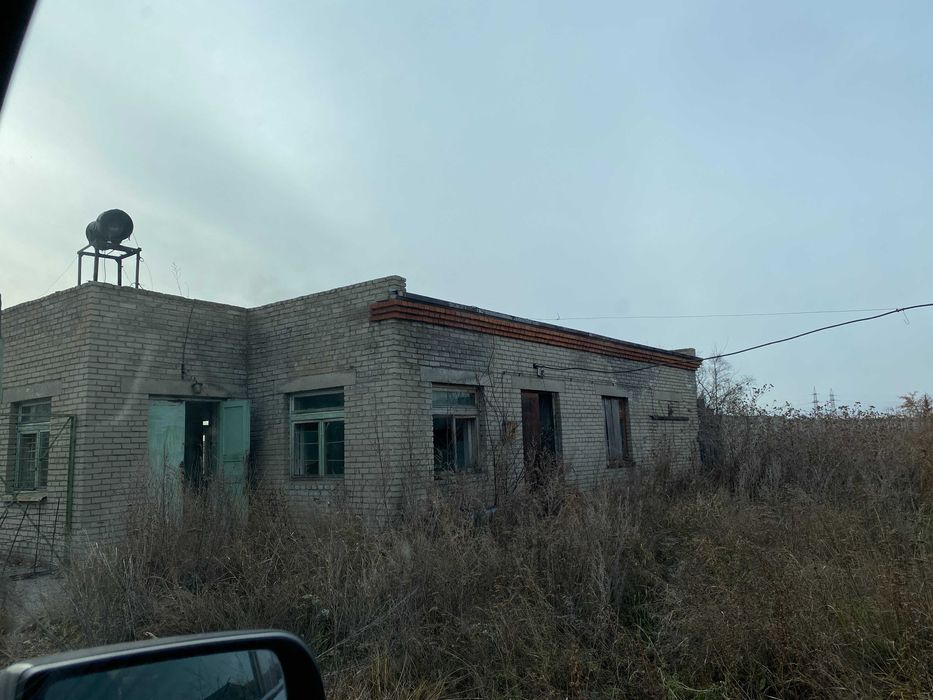 проходная с агротехлабораторией (под демонтаж)