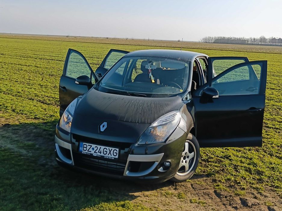 RENAULT Scenic